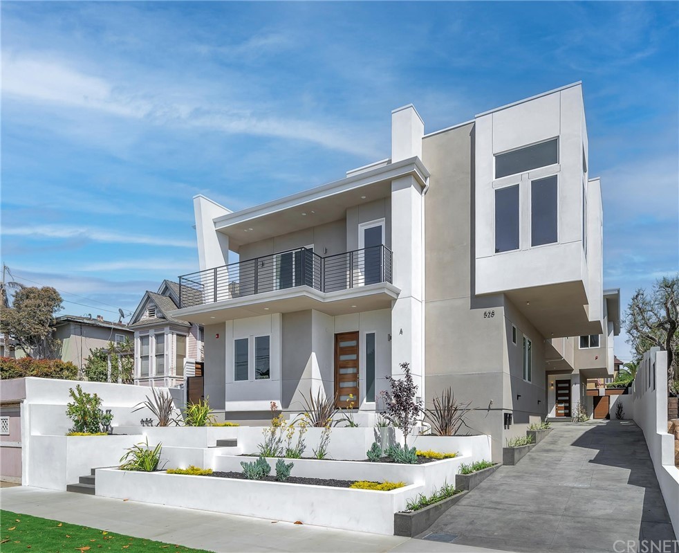 South Redondo Townhomes