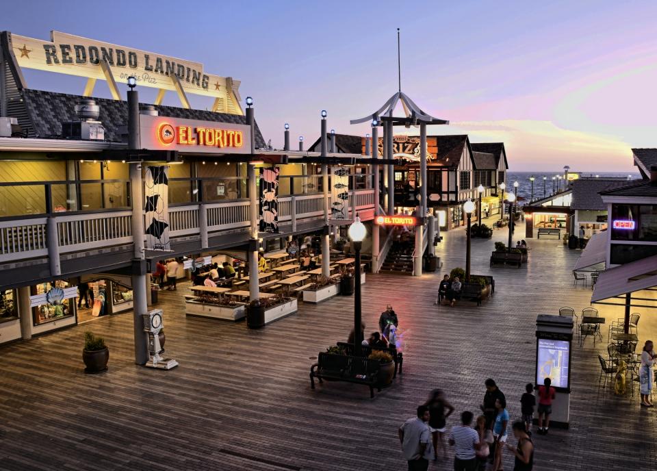 Redondo Beach Pier At Dusk